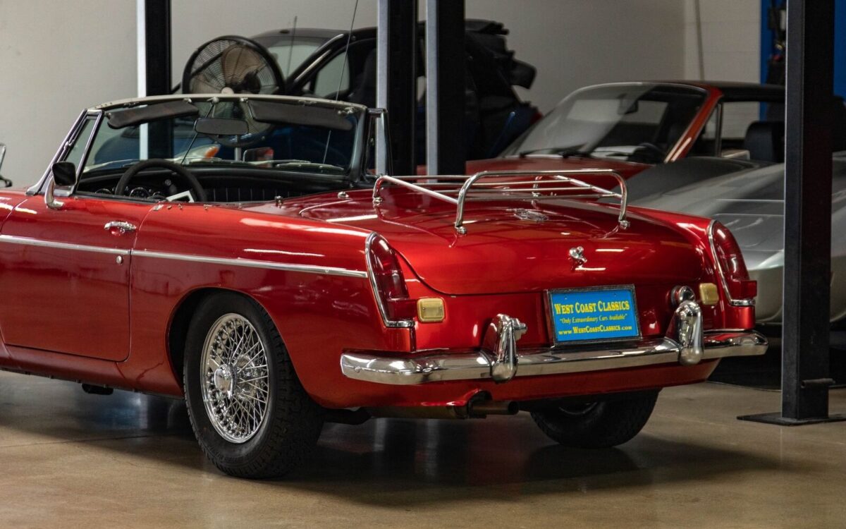 MG-MGB-Cabriolet-1969-25