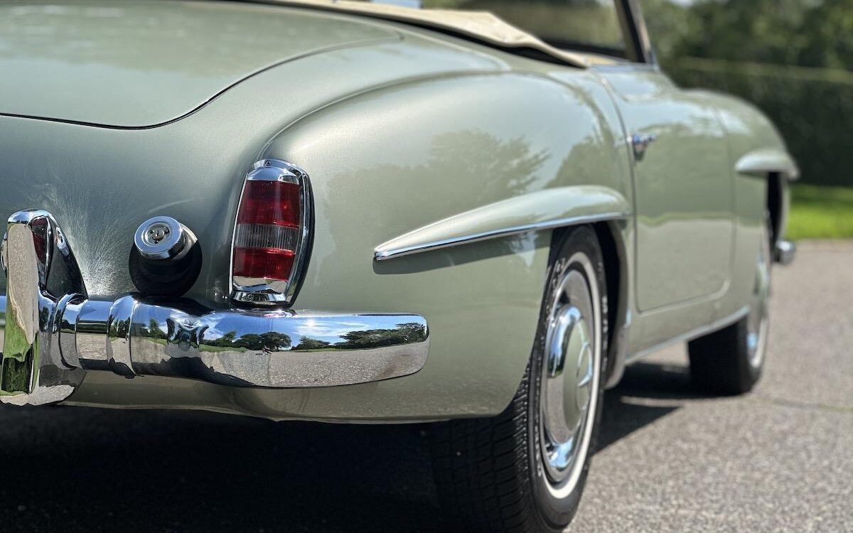 Mercedes-Benz-190-Series-Cabriolet-1960-24