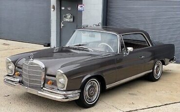 Mercedes-Benz-250SE-1968-16