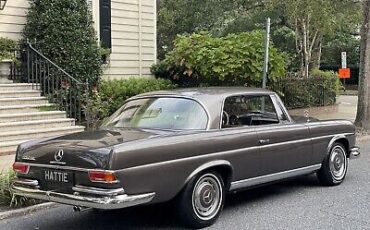 Mercedes-Benz-250SE-1968-4