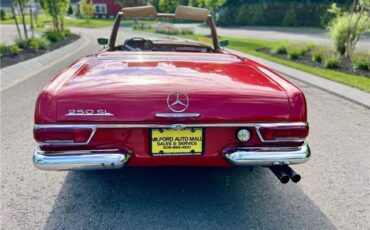 Mercedes-Benz-250SL-Pagoda-Cabriolet-1968-17