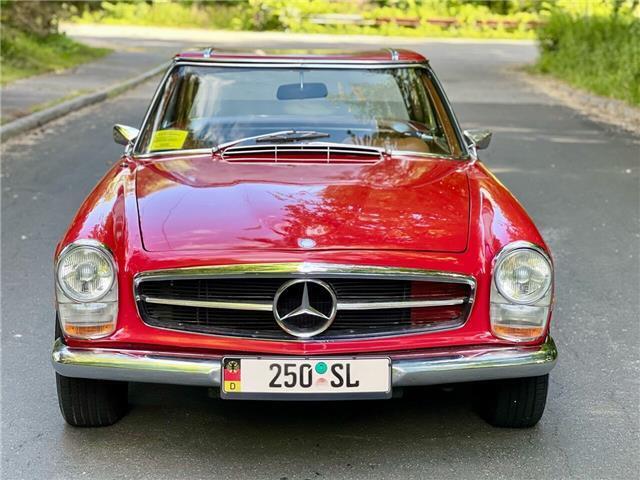 Mercedes-Benz-250SL-Pagoda-Cabriolet-1968-25