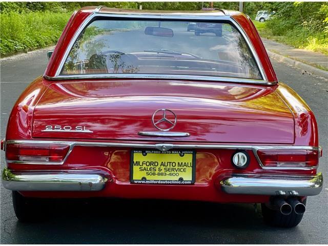 Mercedes-Benz-250SL-Pagoda-Cabriolet-1968-27