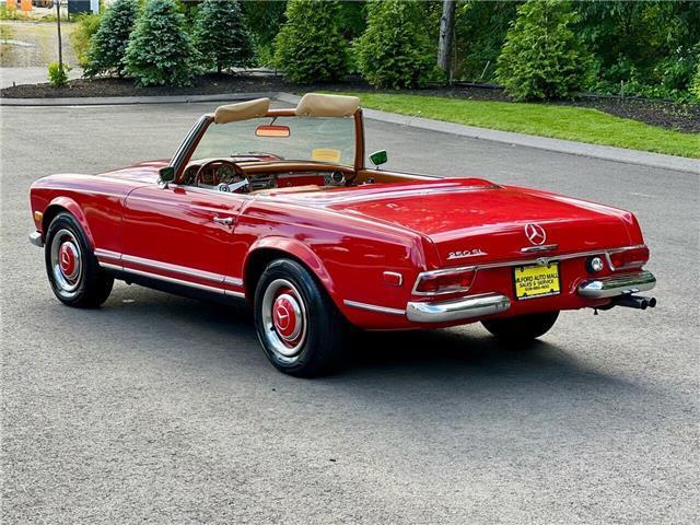 Mercedes-Benz-250SL-Pagoda-Cabriolet-1968-8