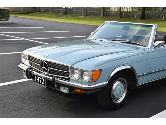 Mercedes-Benz-300-Series-1972-9