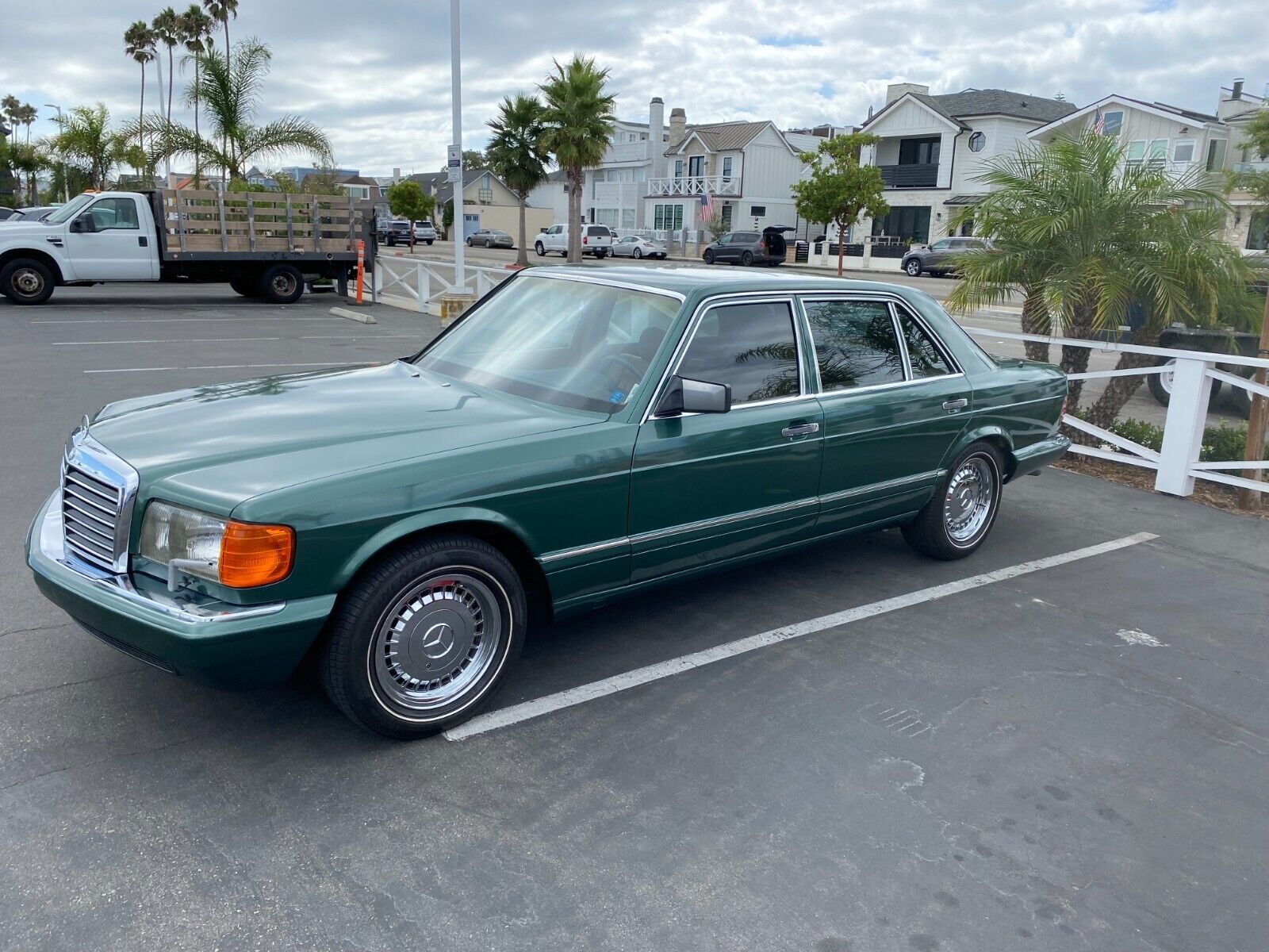 Mercedes-Benz 400-Series Berline 1986 à vendre