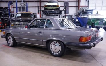 Mercedes-Benz-SL-Class-Cabriolet-1987-4