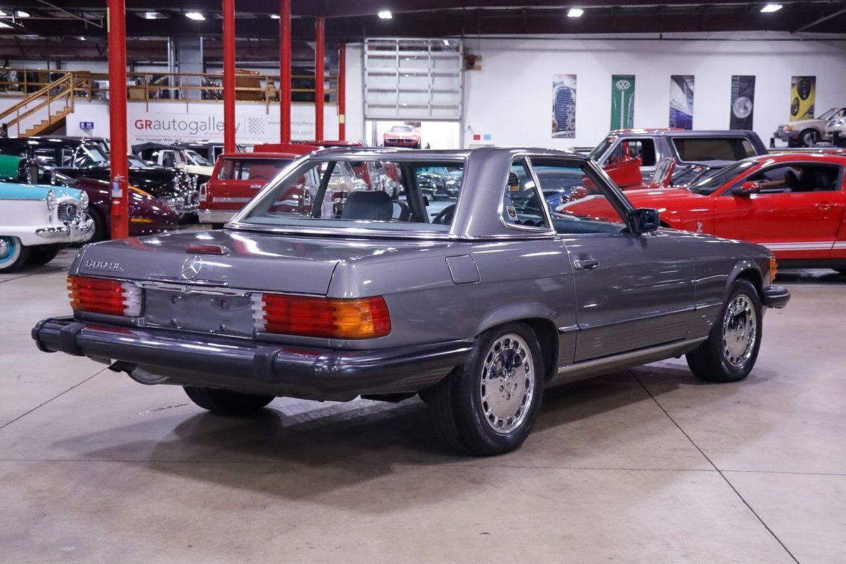 Mercedes-Benz-SL-Class-Cabriolet-1987-6