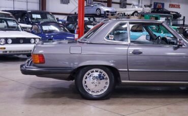 Mercedes-Benz-SL-Class-Cabriolet-1987-7