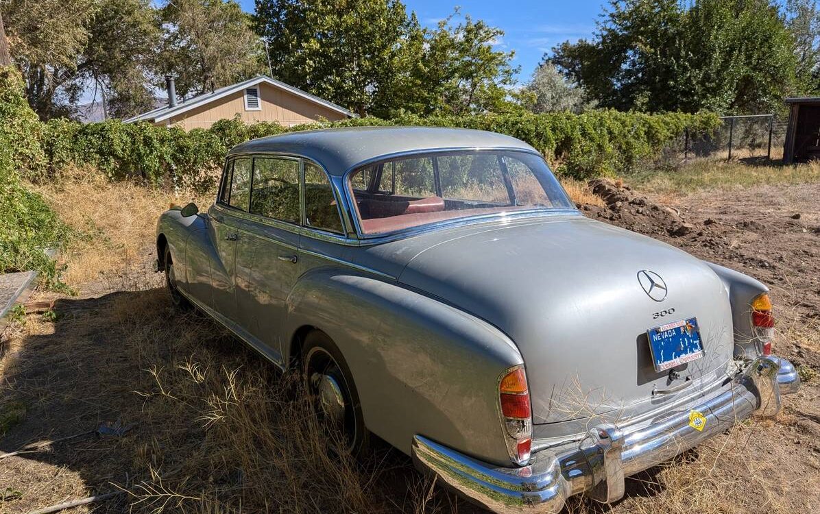 Mercedes-benz-Benz-300d-1958-2