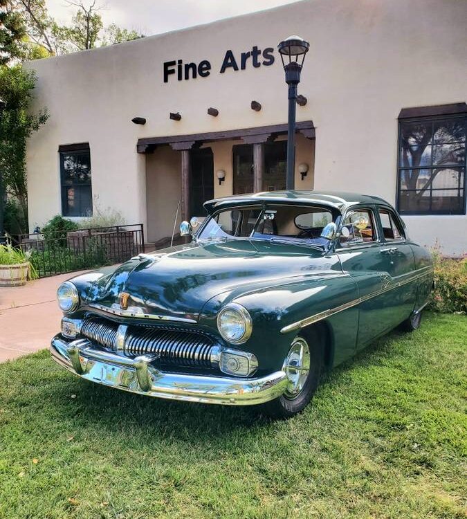 Mercury-4-door-sedan-1950-5