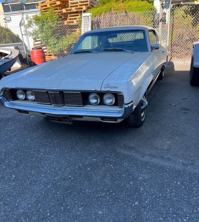 Mercury-Cougar-1969-4