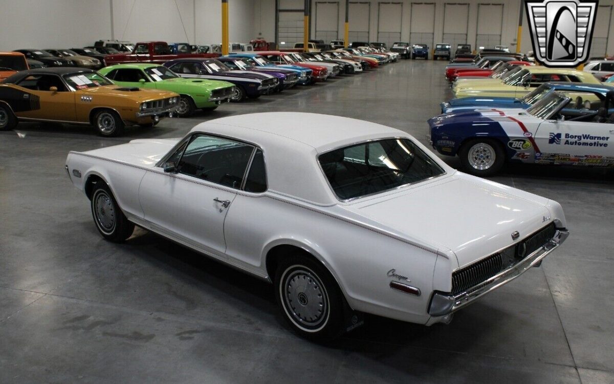 Mercury-Cougar-Coupe-1968-9