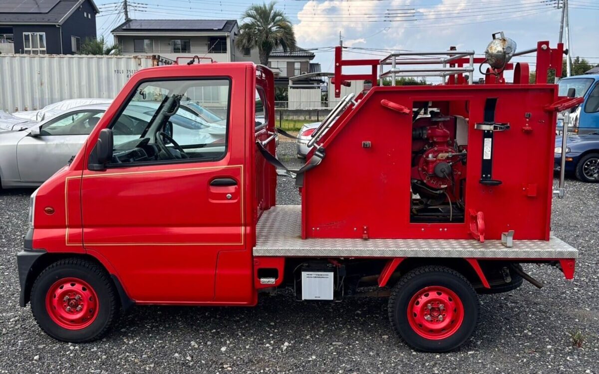 Mitsubishi-Fuso-MINICAB-1900