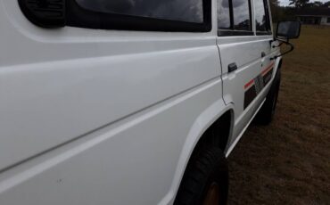 Mitsubishi-Montero-4x4-1990-4