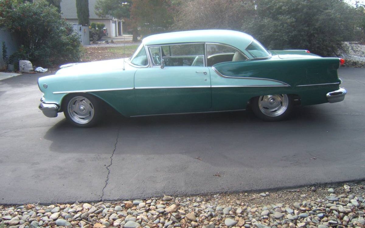 Oldsmobile-88-1955-11