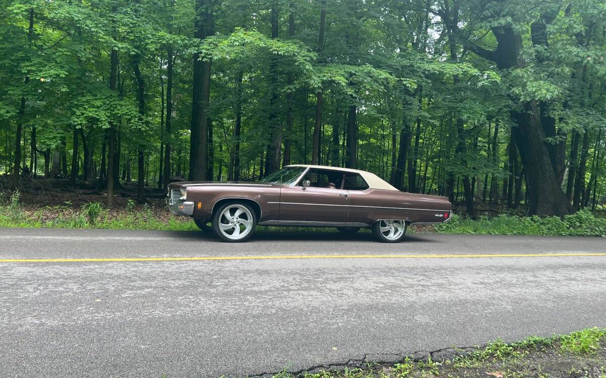 Oldsmobile-98-1971-8