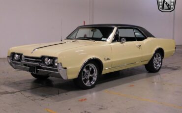 Oldsmobile-Cutlass-1967-2