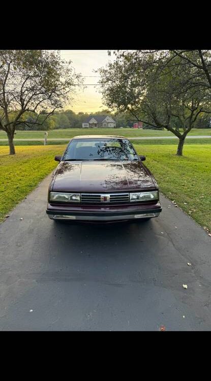 Oldsmobile-Cutlass-calais-1988-2