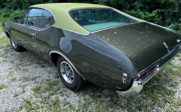 Oldsmobile-Cutlass-s-1968-1