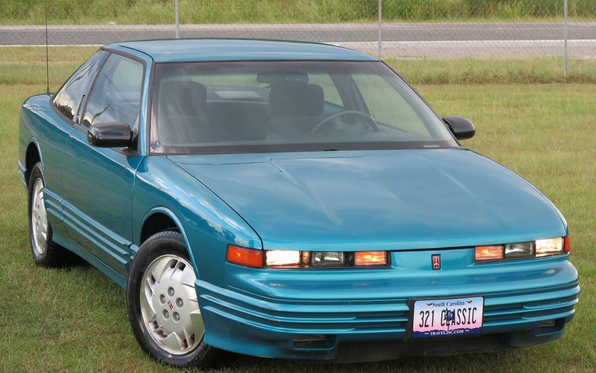 Oldsmobile-Cutlass-supreme-1994-21