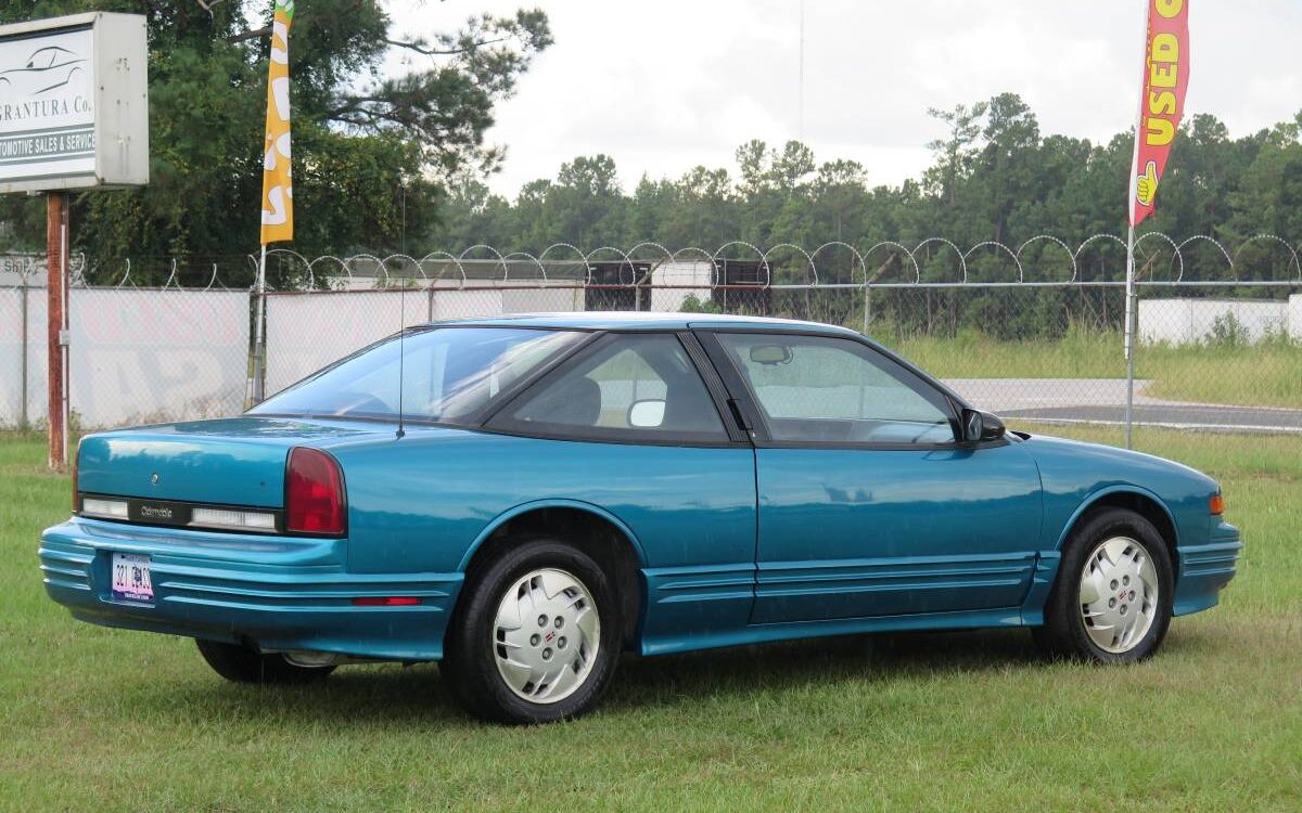 Oldsmobile-Cutlass-supreme-1994-4