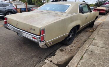 Oldsmobile-Delta-88-1970-1