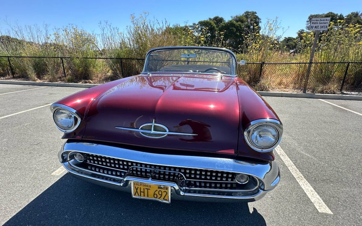 Oldsmobile-Golden-rocket-88-convertible-1957-3