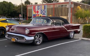 Oldsmobile-Golden-rocket-88-convertible-1957