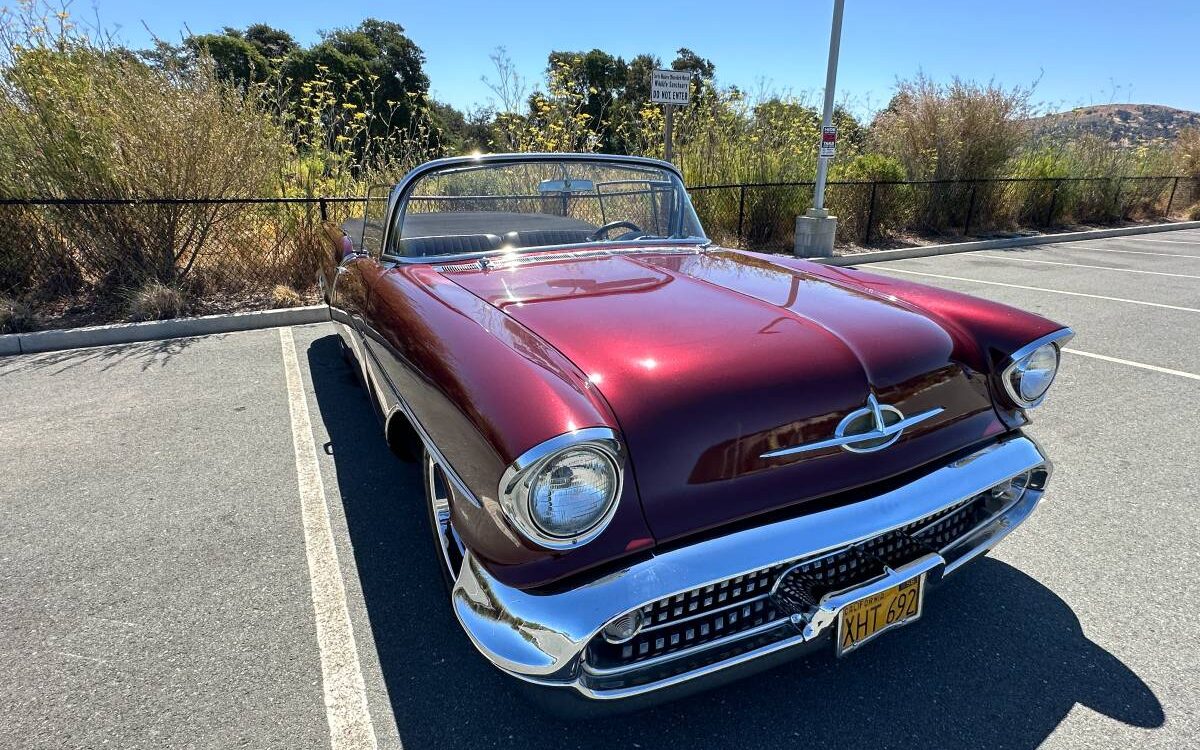 Oldsmobile-Golden-rocket-88-convertible-1957-5