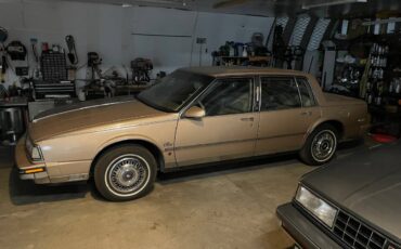 Oldsmobile-Ninety-eight-98-regency-elite-1988-2