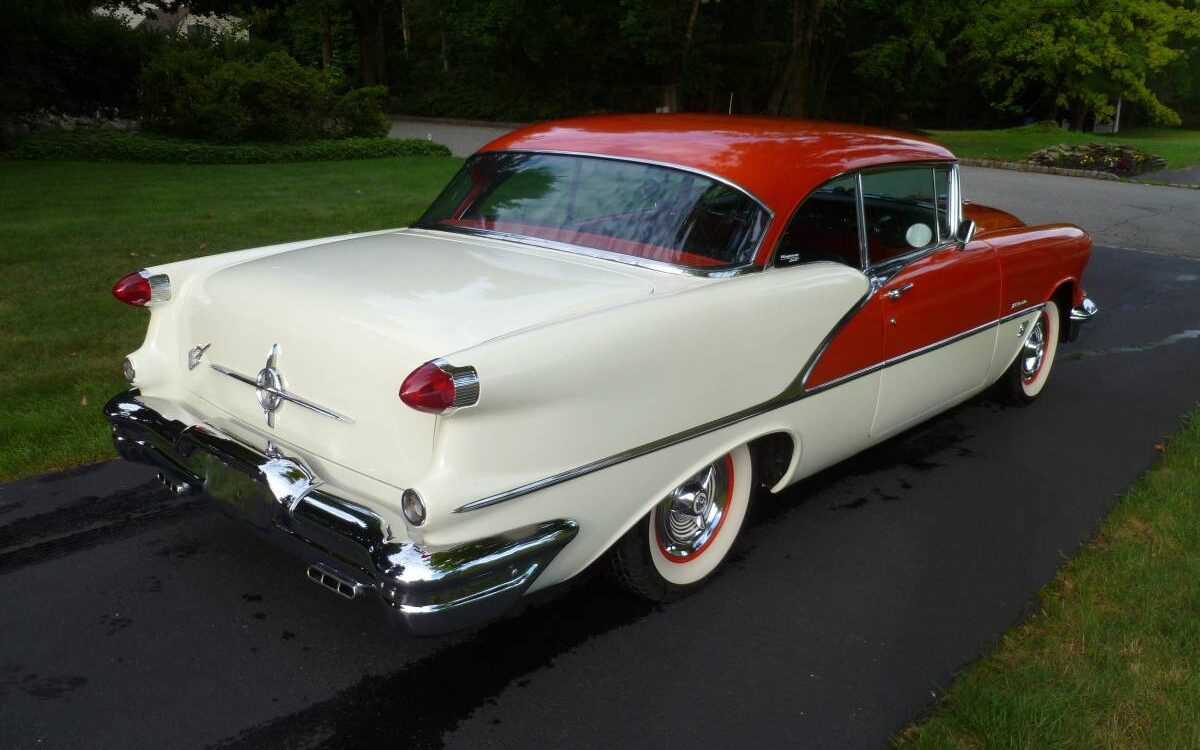 Oldsmobile-Rocket-88-1956-4