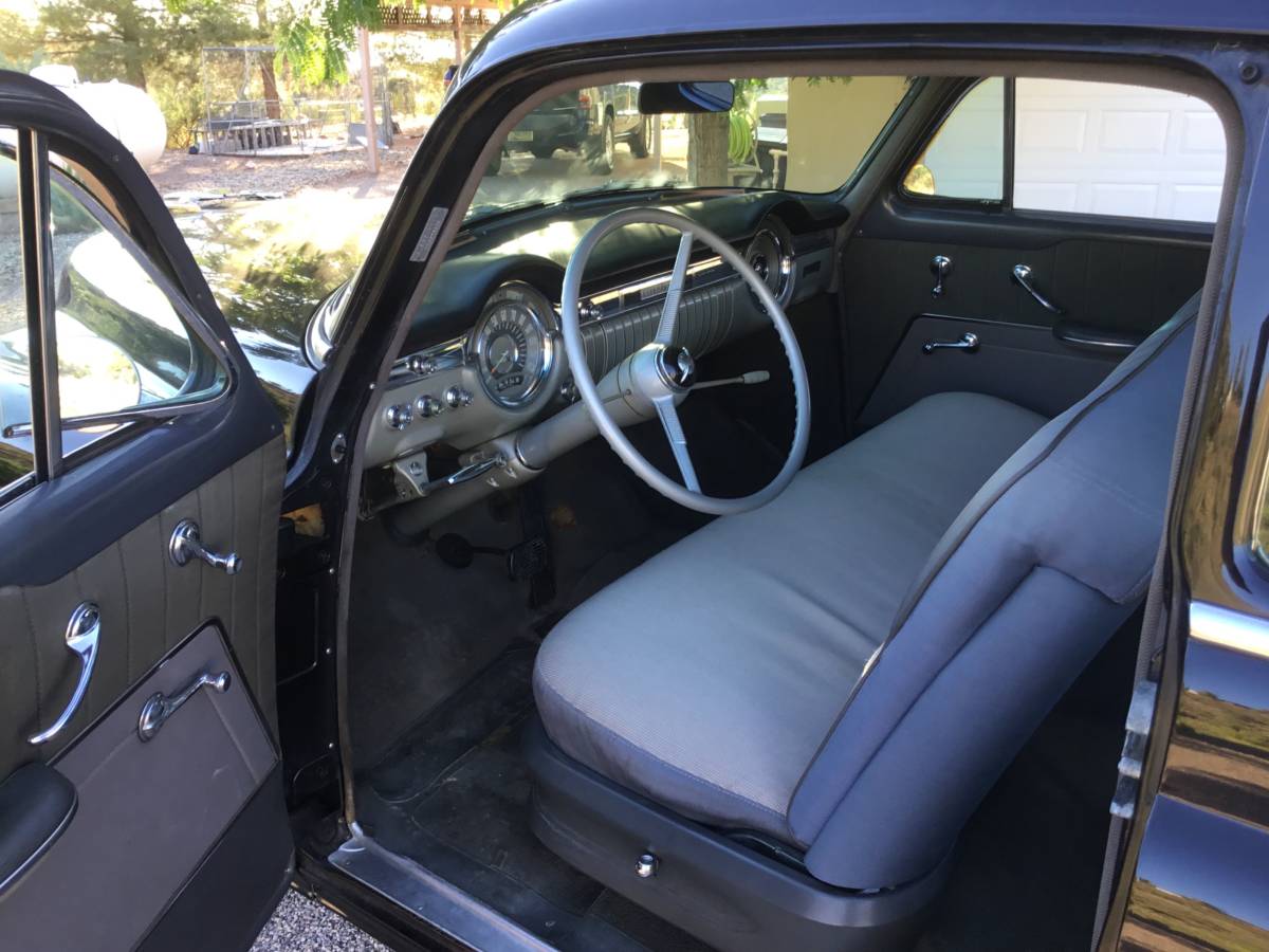 Oldsmobile-Super-8-1953-4