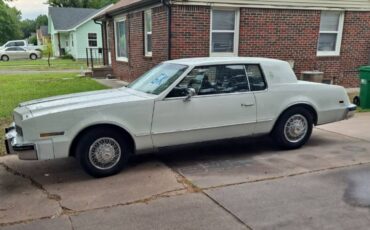 Oldsmobile-Toronado-1983-3