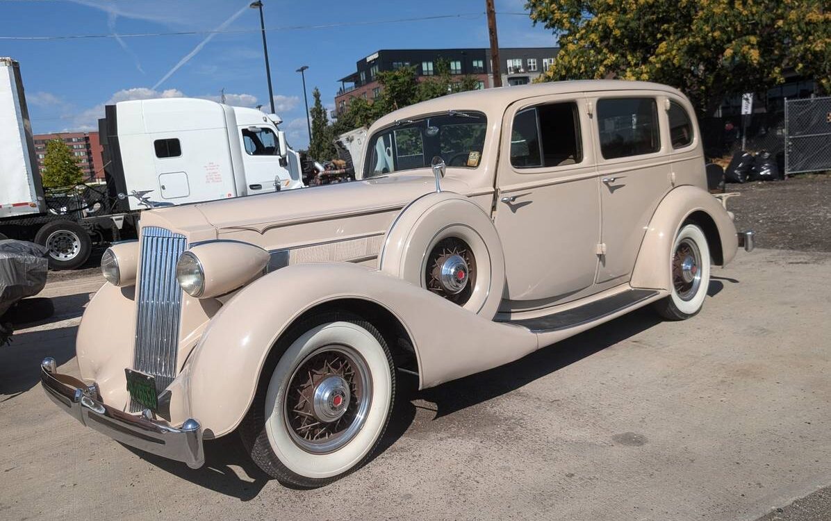 Packard-1936-8