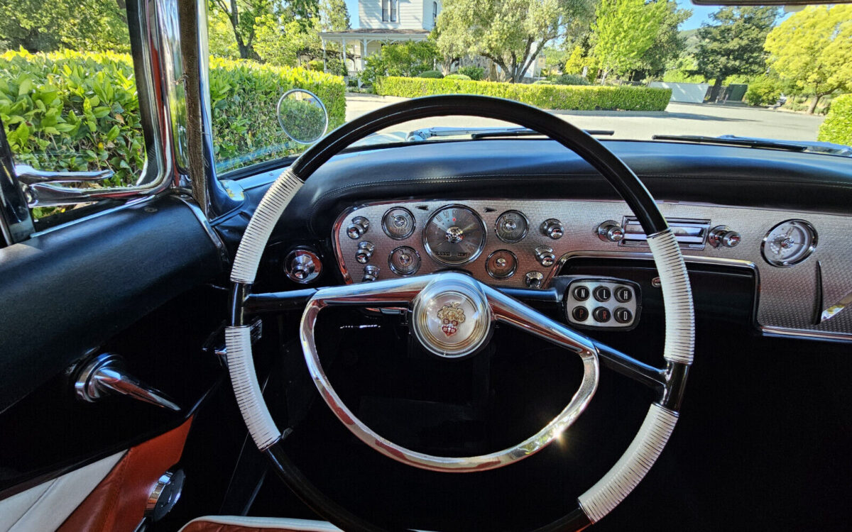 Packard-Caribbean-Coupe-1956-17