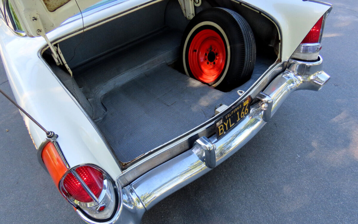 Packard-Caribbean-Coupe-1956-28