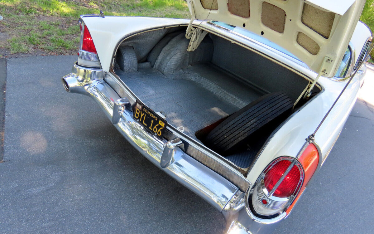 Packard-Caribbean-Coupe-1956-29