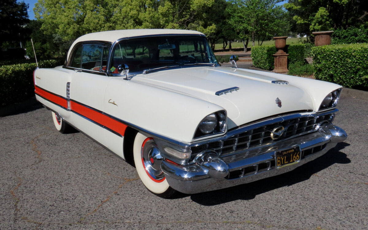 Packard-Caribbean-Coupe-1956-38