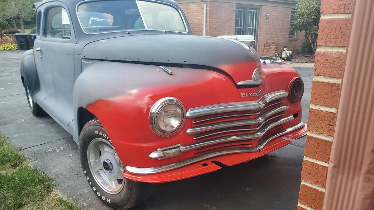 Plymouth-Coupe-1947-22