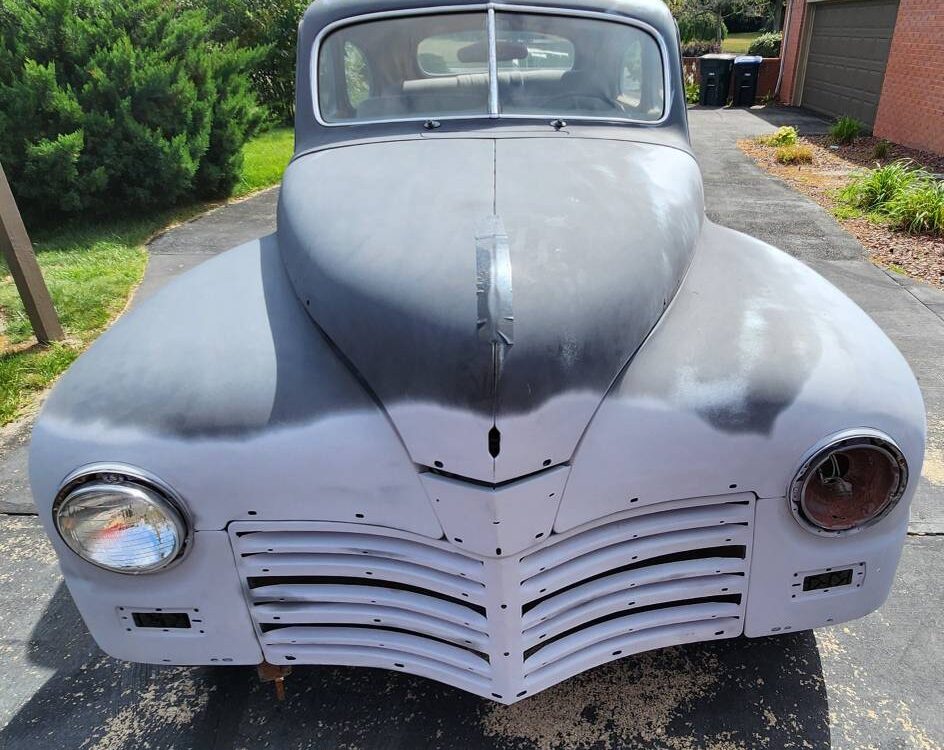 Plymouth-Coupe-1947-3