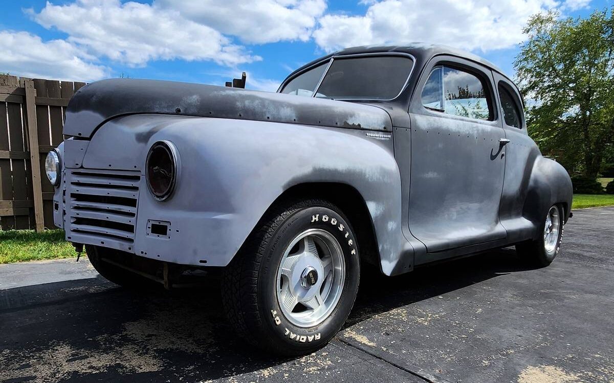 Plymouth-Coupe-1947-4