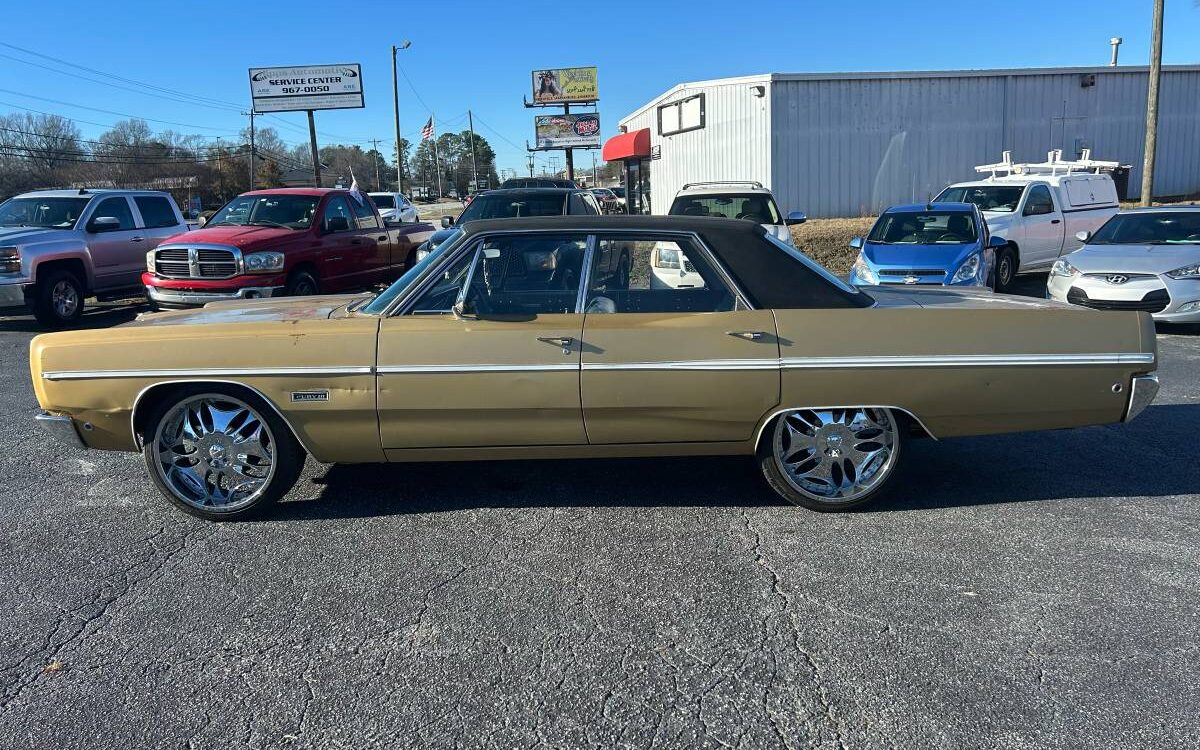 Plymouth-Fury-3-1968-1