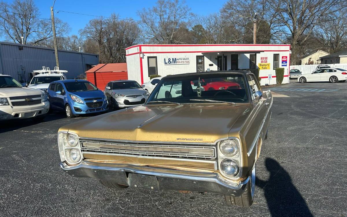 Plymouth-Fury-3-1968-2