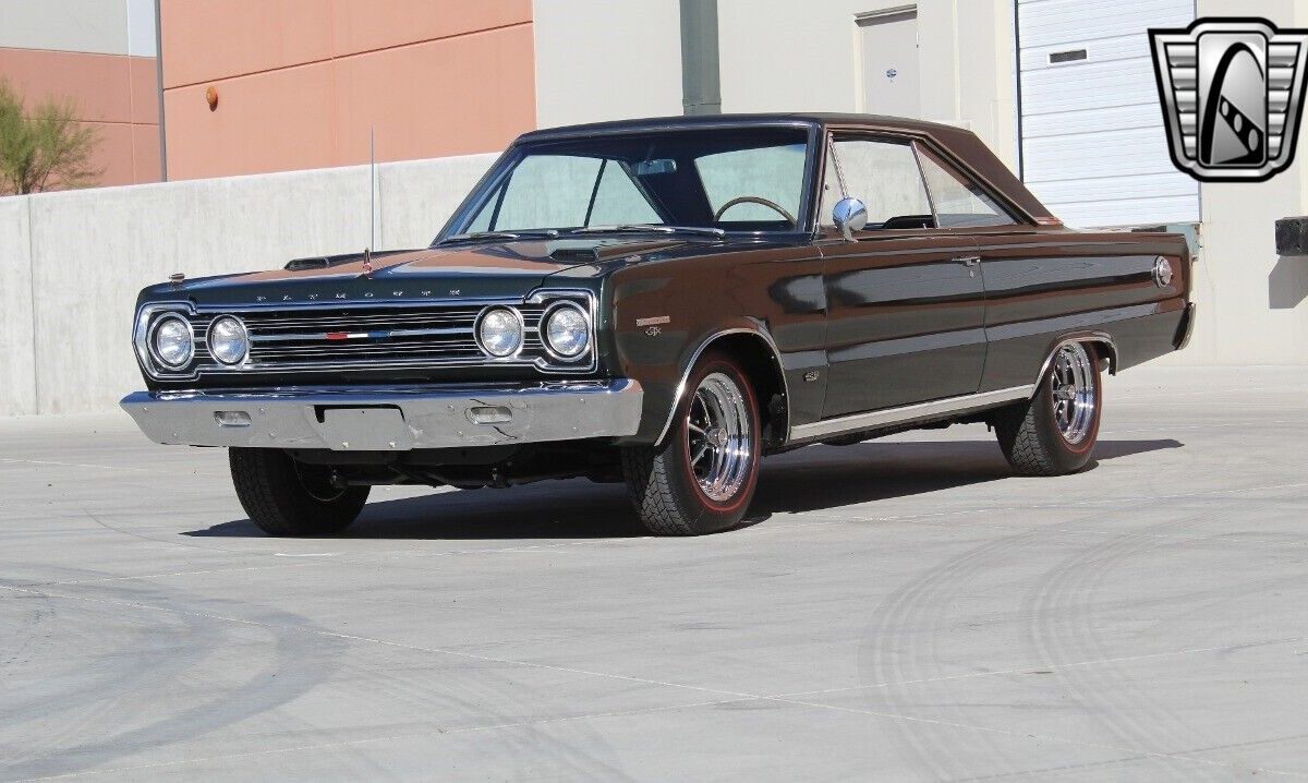 Plymouth-GTX-1967-5