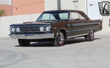 Plymouth-GTX-1967-5