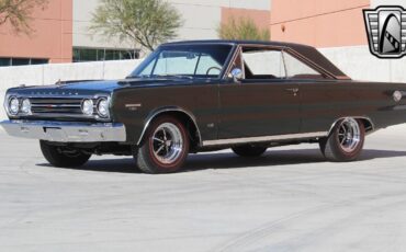 Plymouth-GTX-1967-9