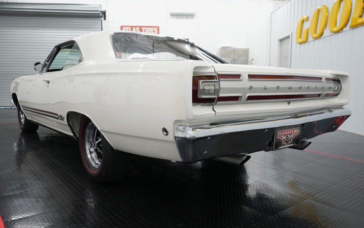 Plymouth-GTX-Coupe-1968-7