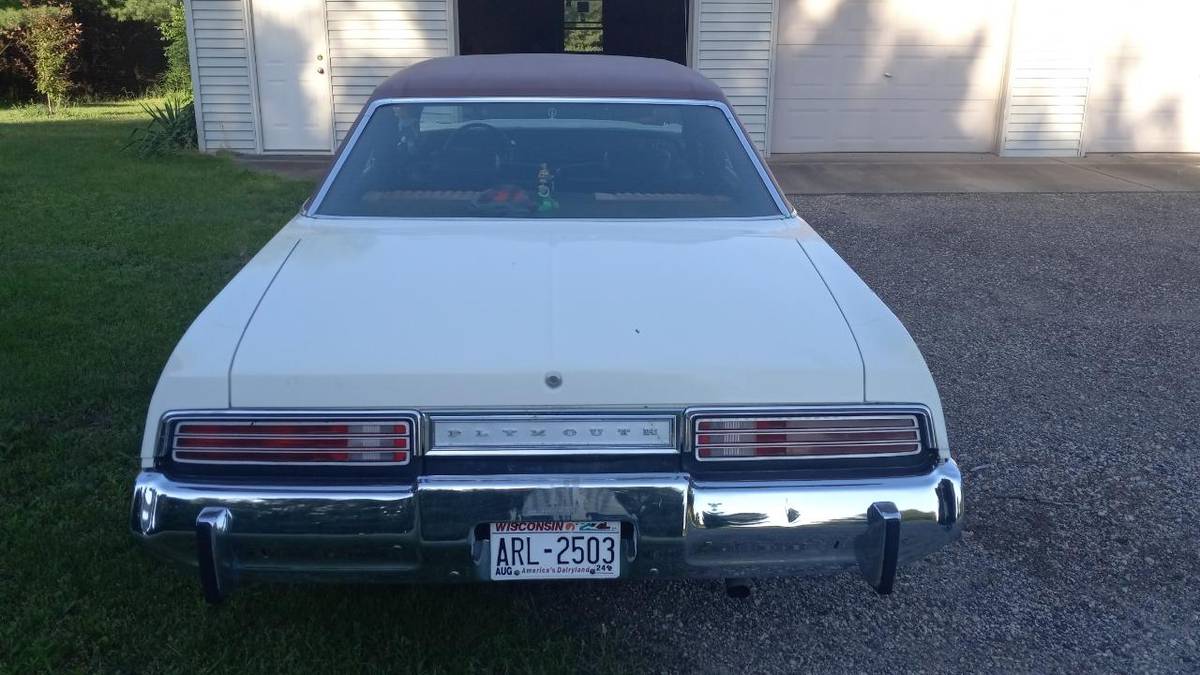 Plymouth-Gran-fury-brougham-1977-2