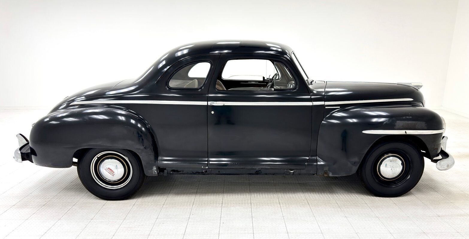 Plymouth-P15-C-Special-Deluxe-Coupe-1947-5